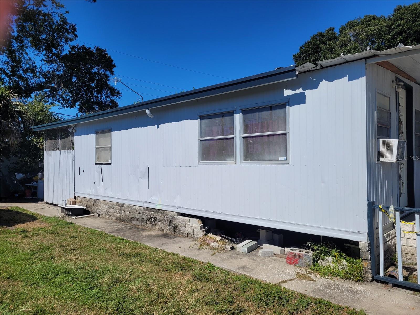 Image 2 of 4 For 1749 Shady Cove Drive