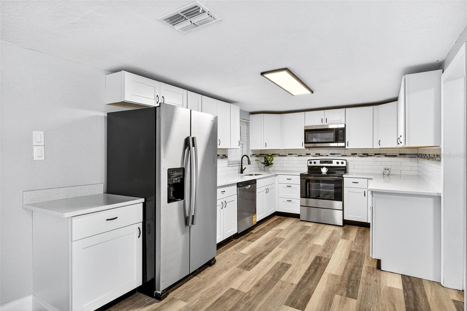 Image 12 of 15 For 7415 San Salvadore Drive