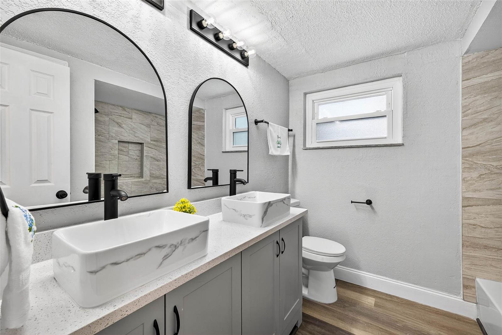 Image 5 of 15 For 7415 San Salvadore Drive