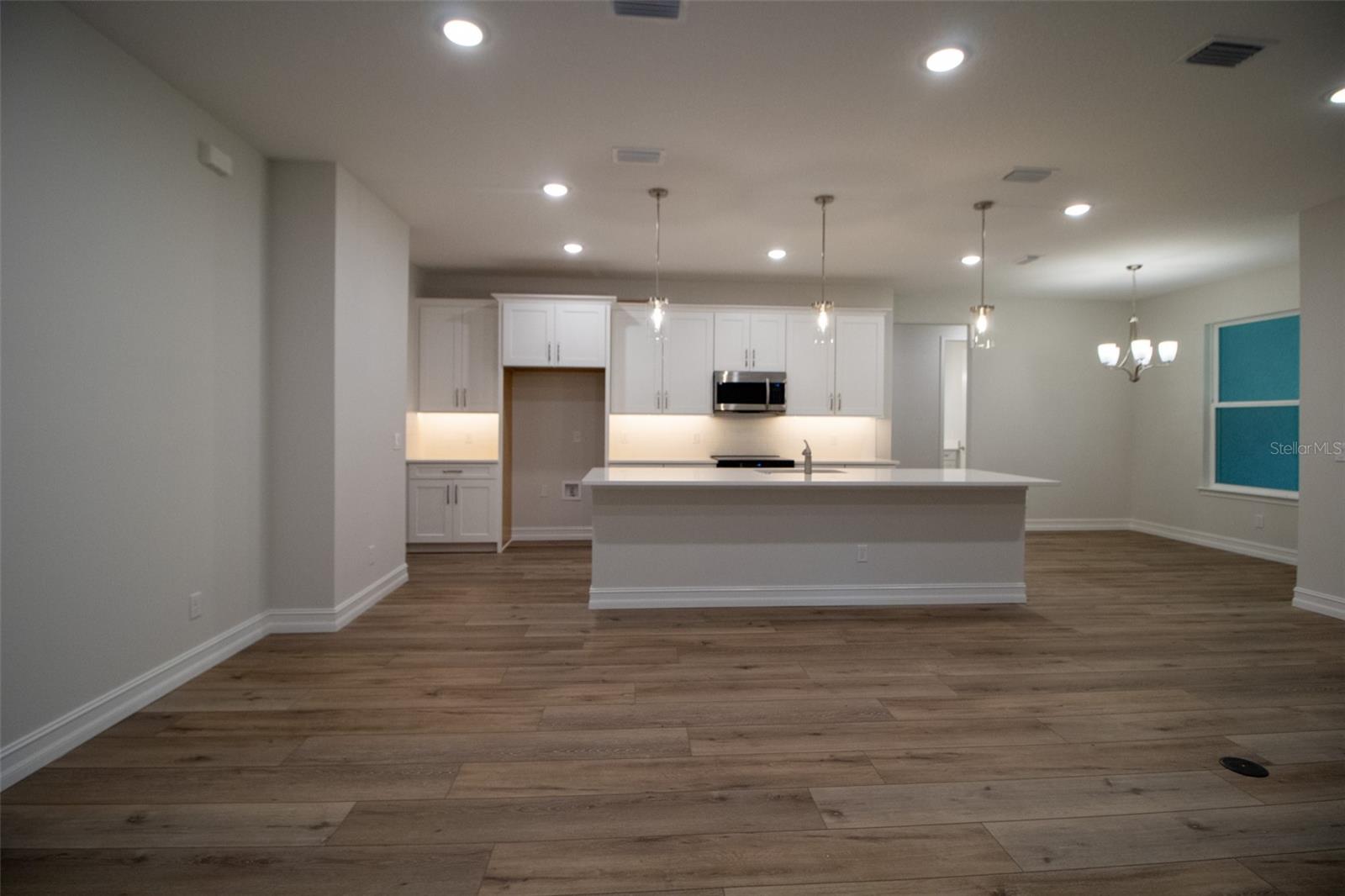 Image 11 of 33 For 159 Kinglet Avenue