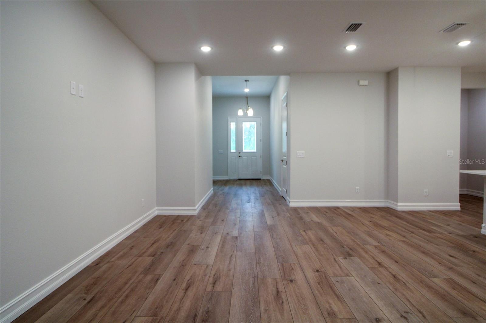 Image 6 of 33 For 159 Kinglet Avenue