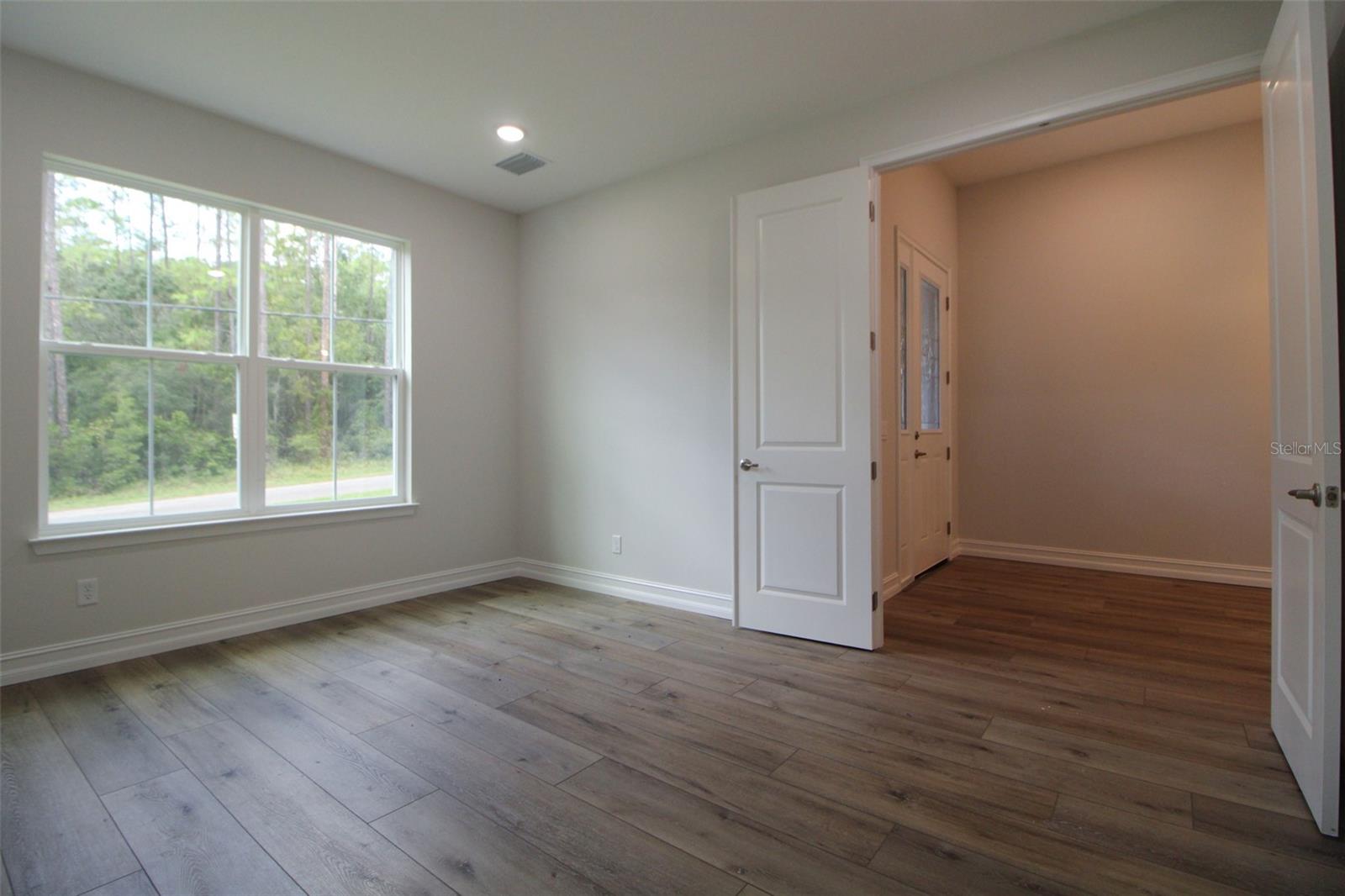 Image 8 of 33 For 159 Kinglet Avenue