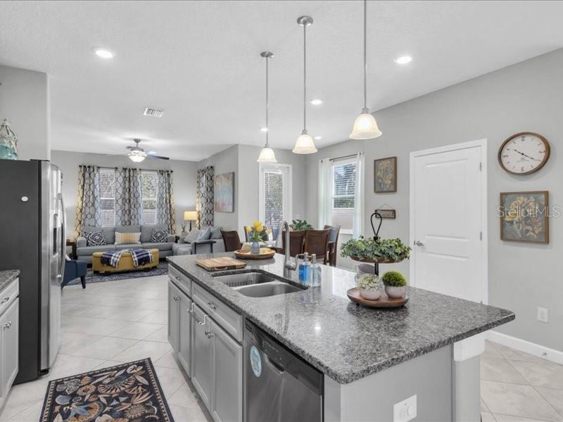 Image 13 of 41 For 6741 Citrus Creek Lane