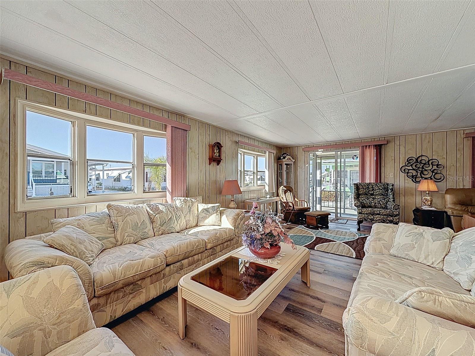 Image 12 of 58 For 7411 Osage Drive