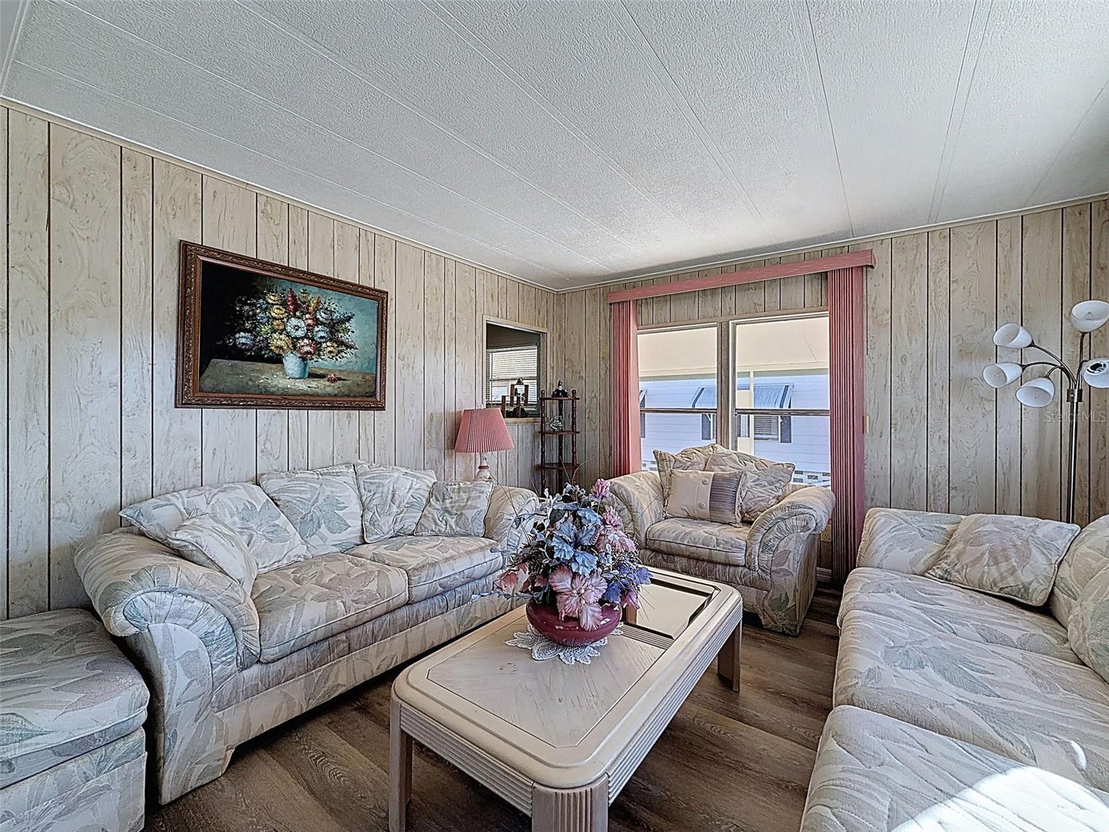 Image 14 of 58 For 7411 Osage Drive