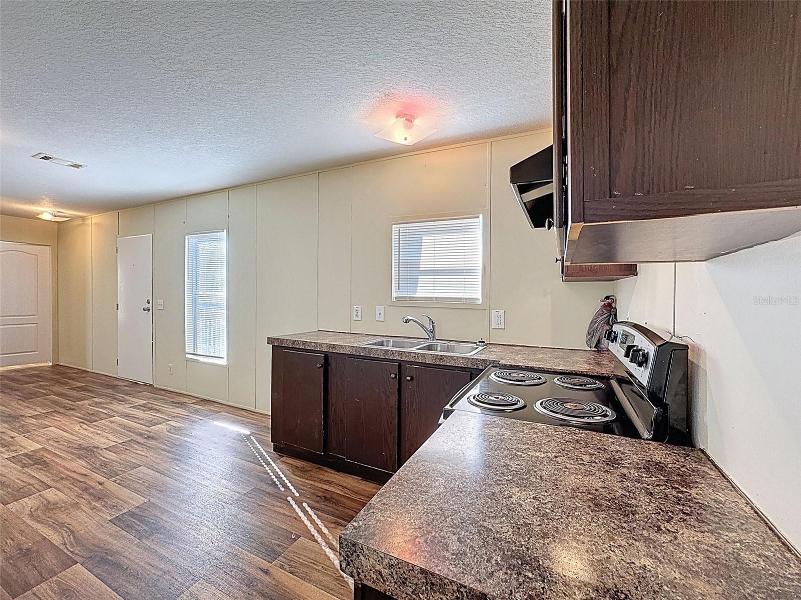 Image 16 of 50 For 13305 Miami Street
