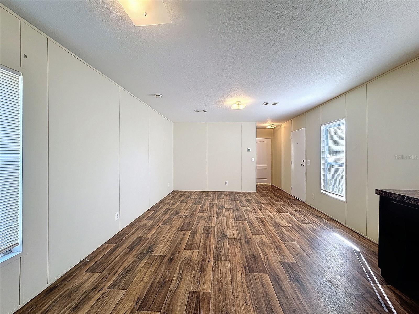 Image 18 of 50 For 13305 Miami Street