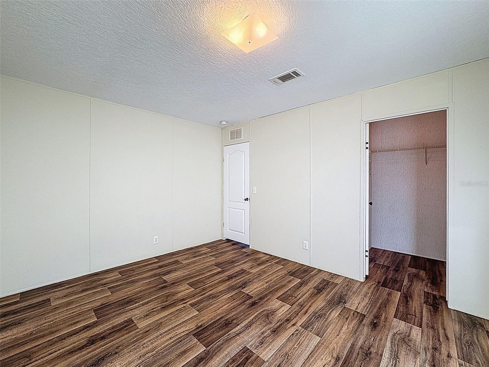 Image 28 of 50 For 13305 Miami Street