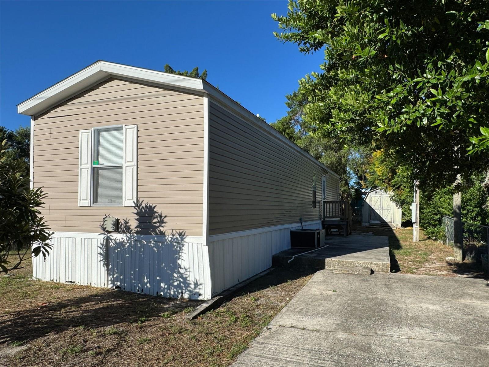 Image 4 of 50 For 13305 Miami Street