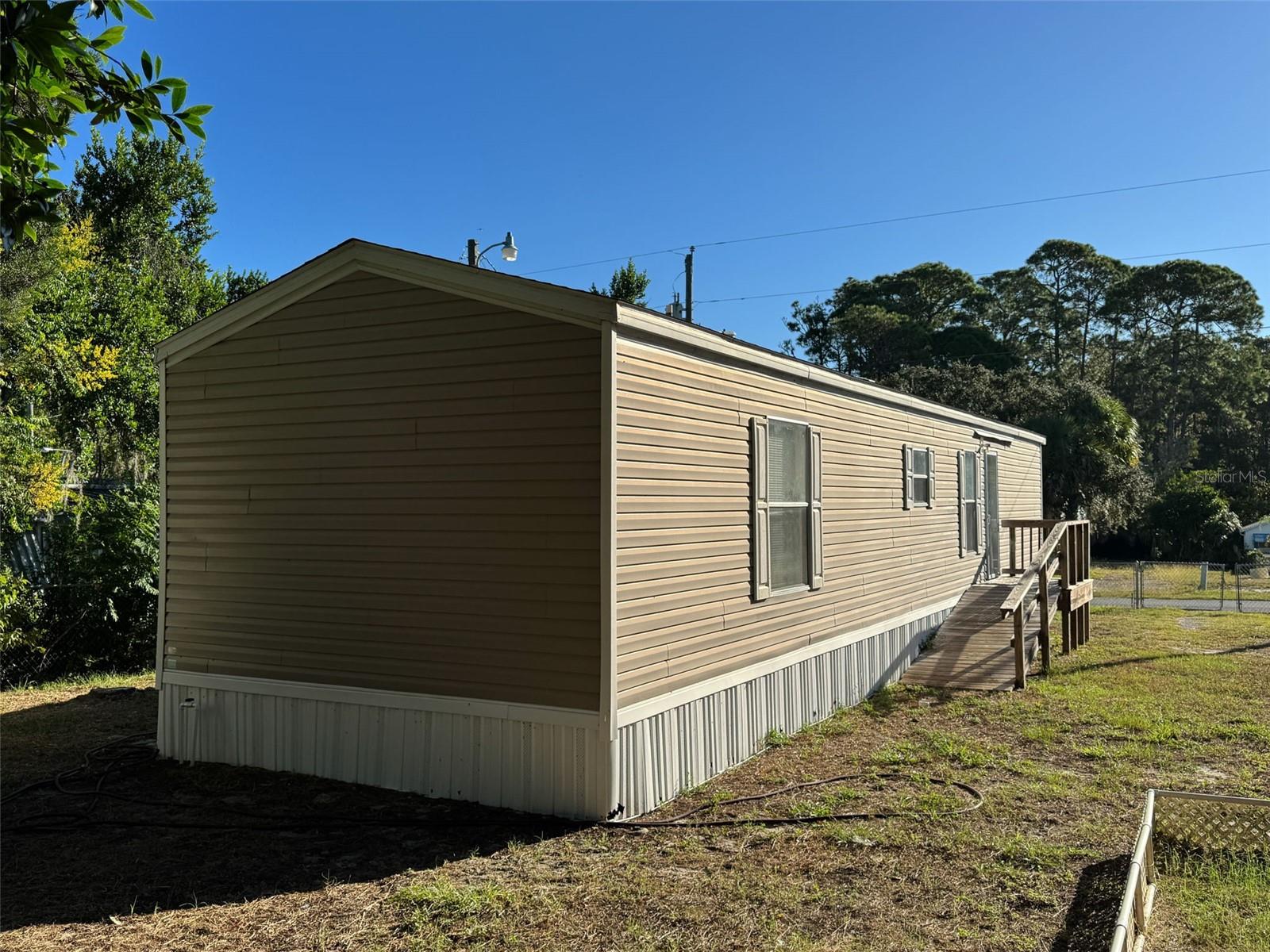 Image 9 of 50 For 13305 Miami Street