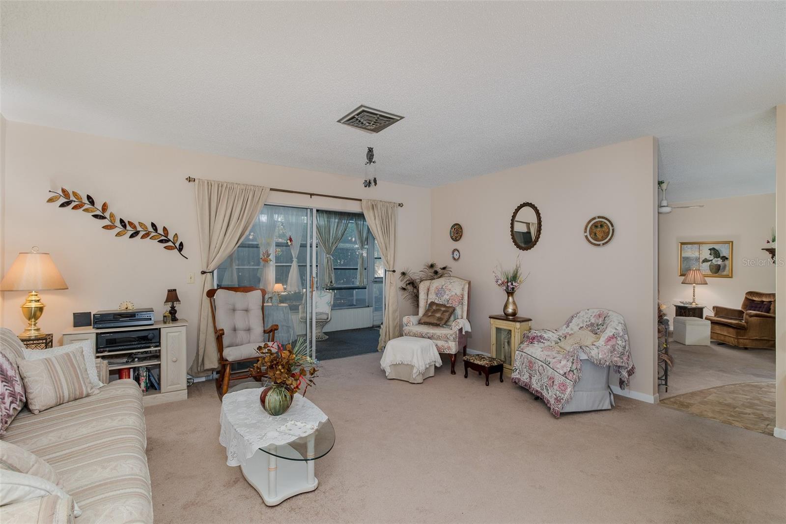 Image 10 of 46 For 8015 San Fernando Drive