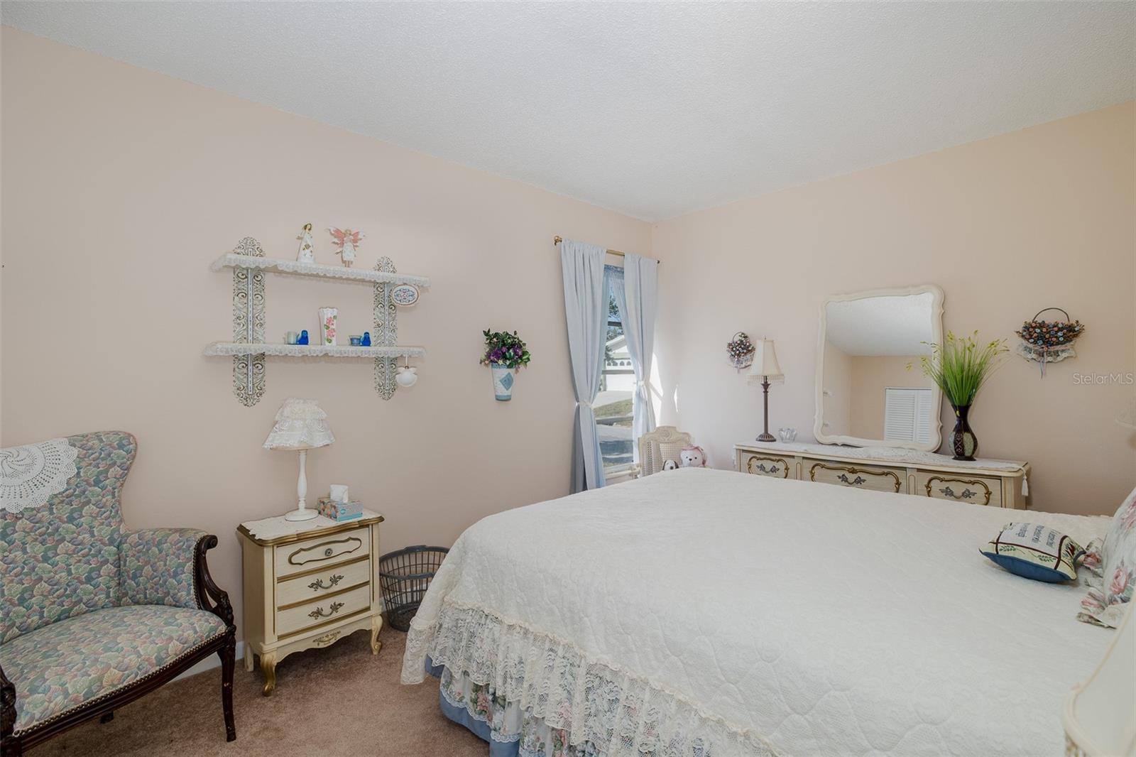 Image 11 of 46 For 8015 San Fernando Drive