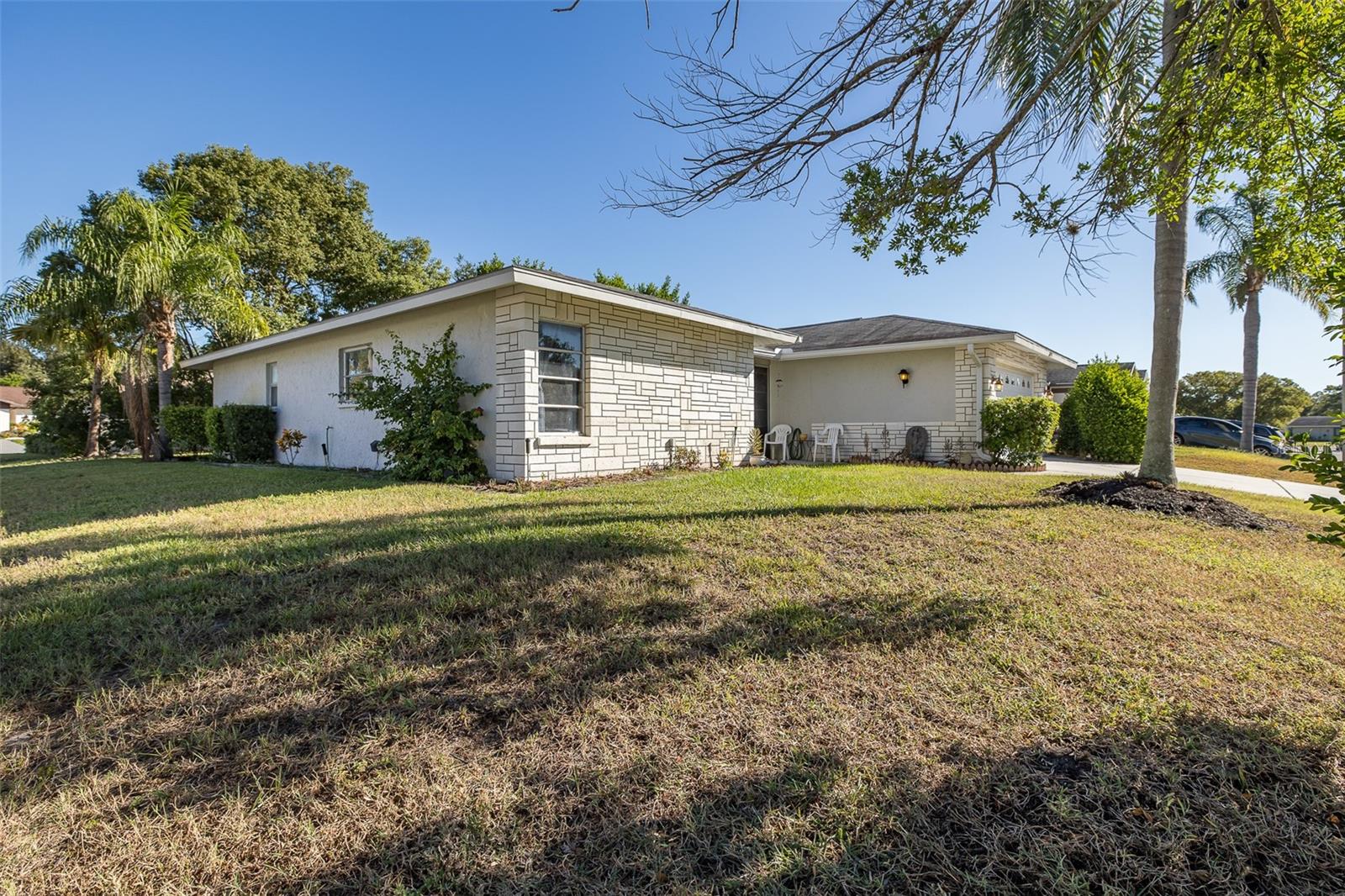 Image 23 of 46 For 8015 San Fernando Drive