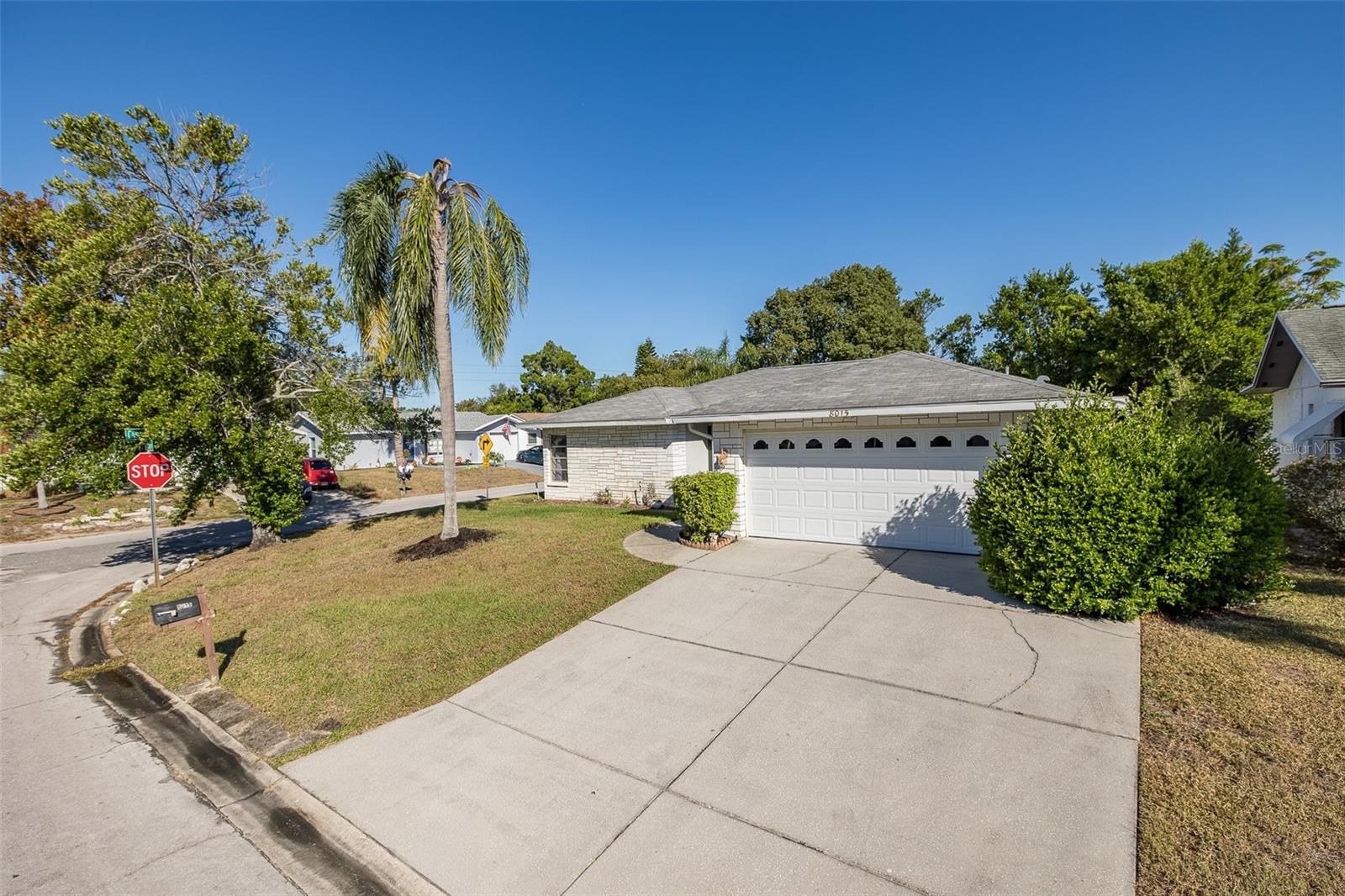 Image 26 of 46 For 8015 San Fernando Drive