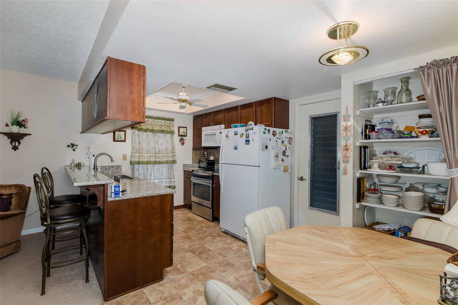 Image 29 of 46 For 8015 San Fernando Drive