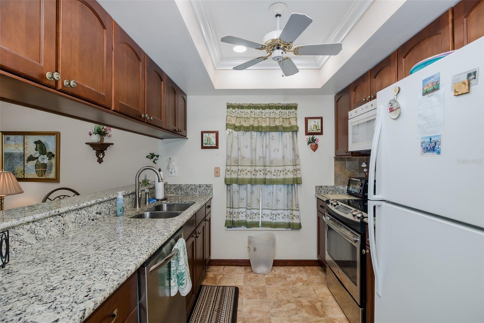 Image 30 of 46 For 8015 San Fernando Drive