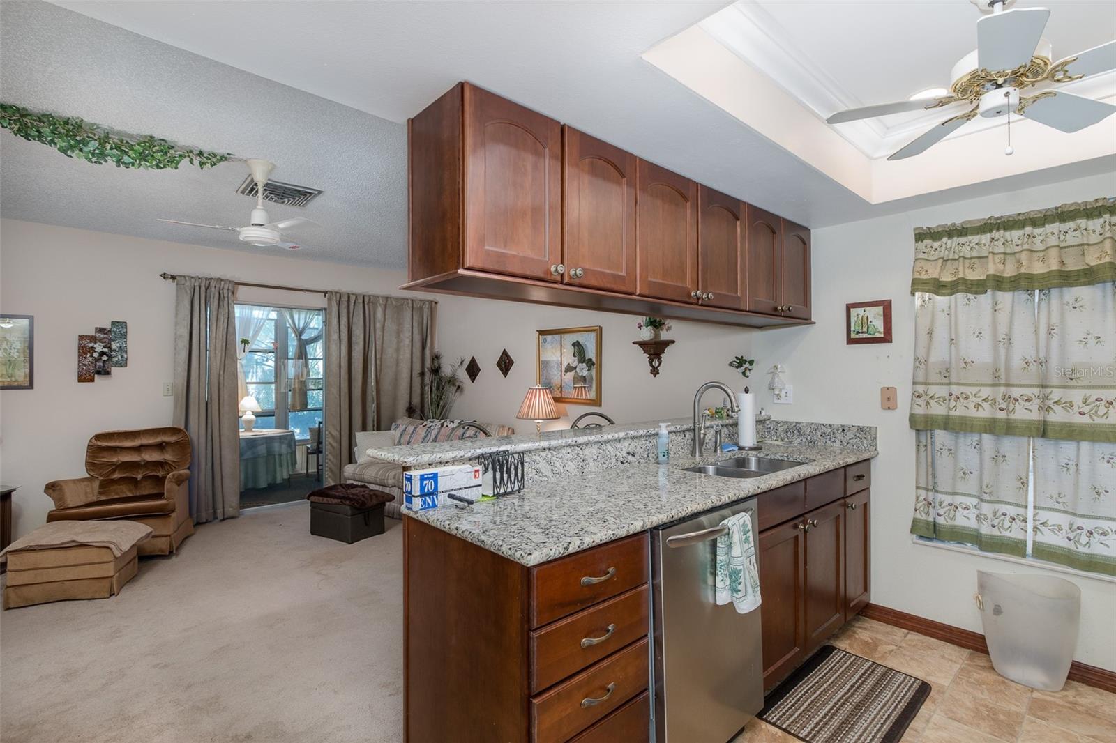 Image 32 of 46 For 8015 San Fernando Drive