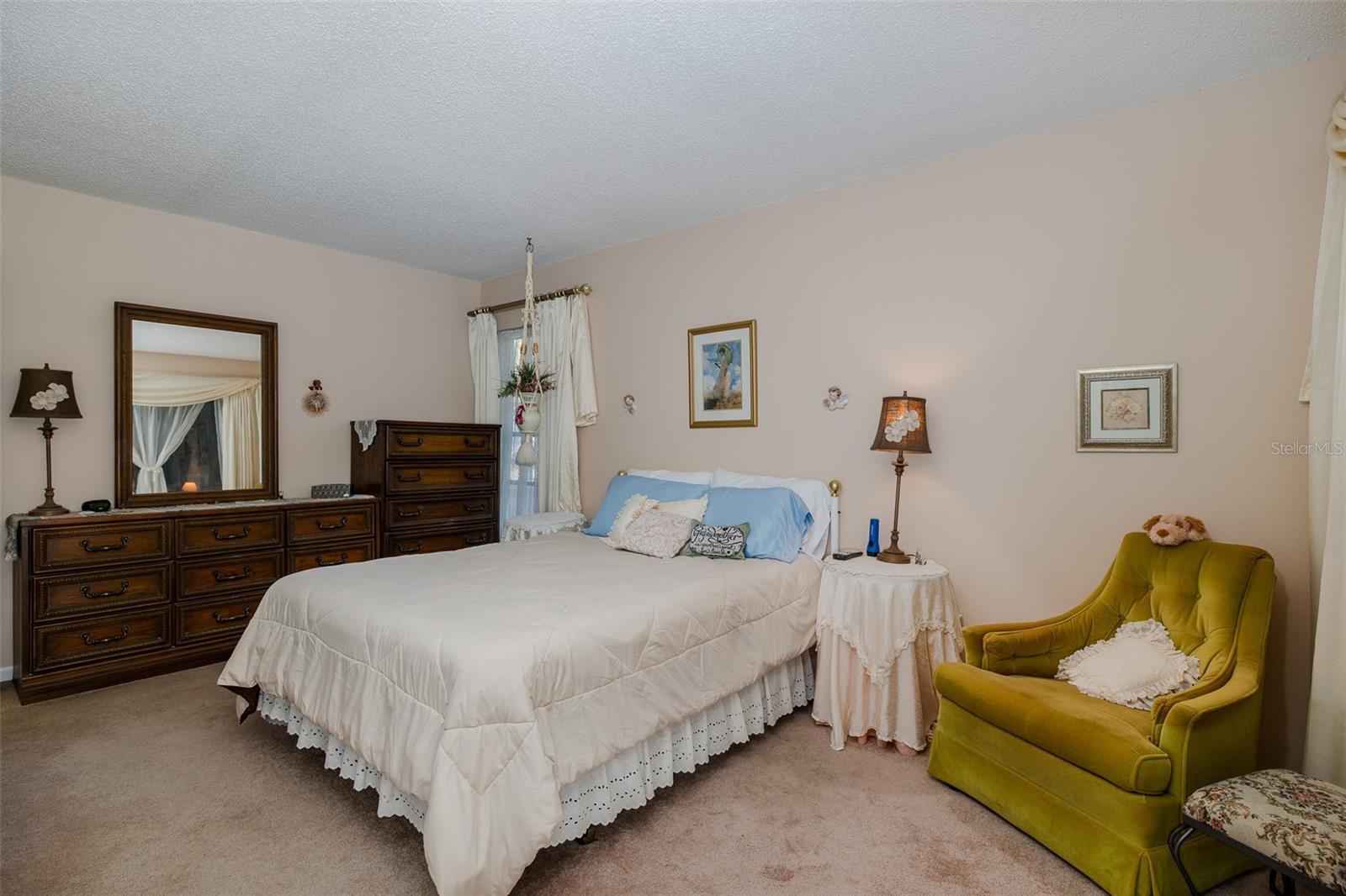 Image 35 of 46 For 8015 San Fernando Drive