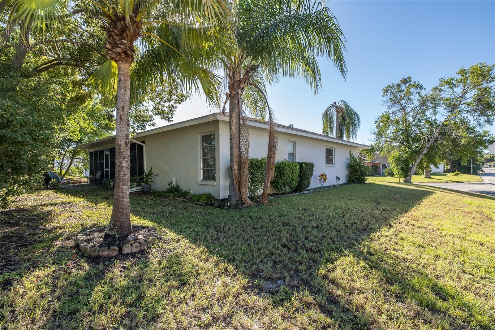 Image 42 of 46 For 8015 San Fernando Drive