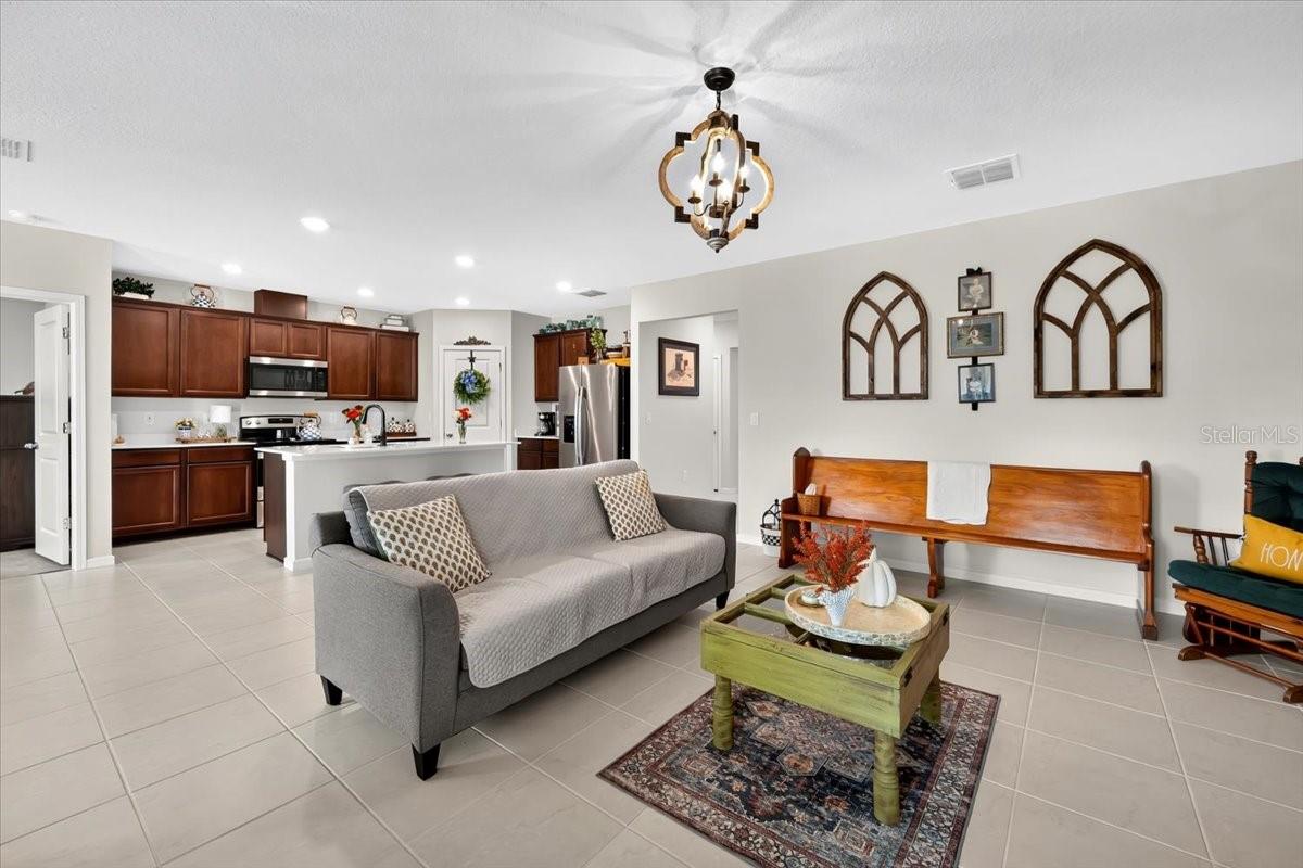 Image 9 of 43 For 5461 Keaton Springs Drive