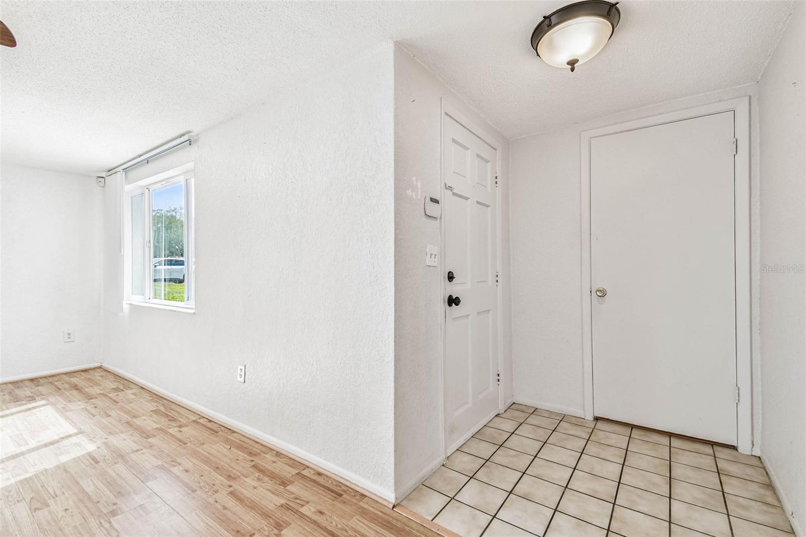 Image 4 of 15 For 12404 Cobble Stone Drive