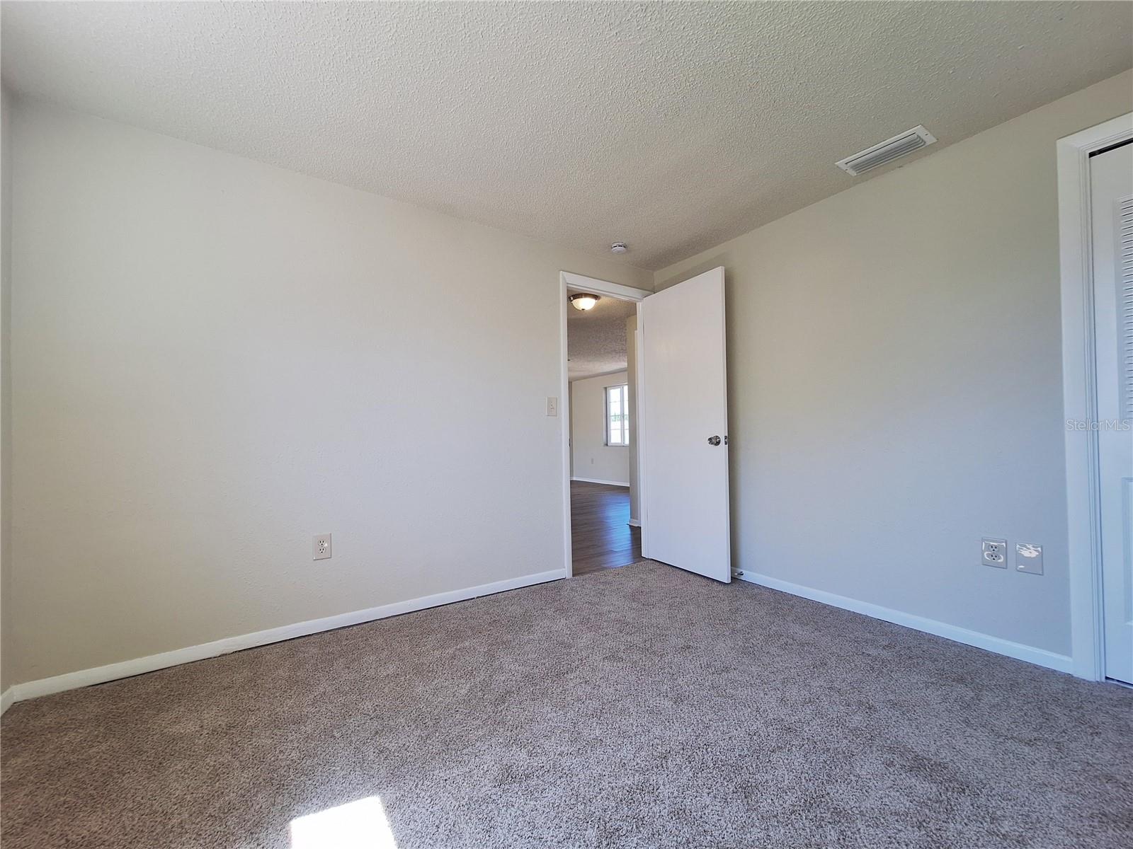 Image 15 of 23 For 6318 Sutherland Avenue