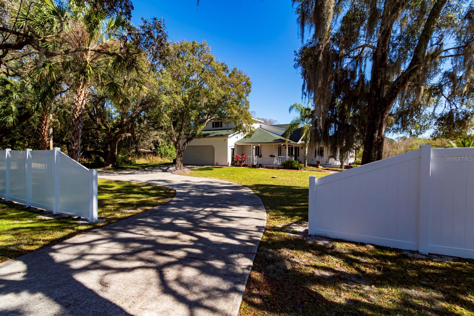 Image 11 of 72 For 9215 Ridge Road