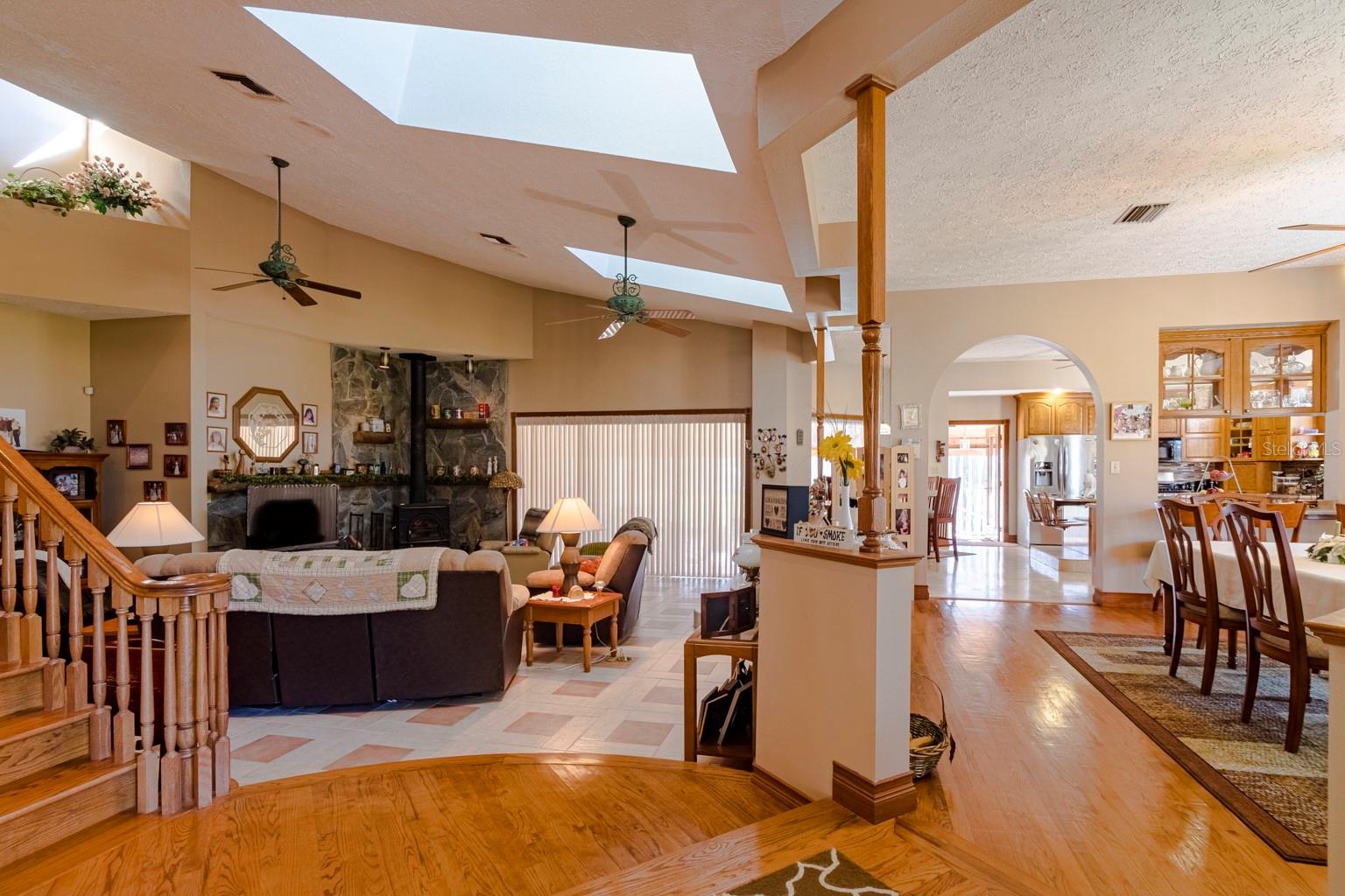 Image 18 of 72 For 9215 Ridge Road