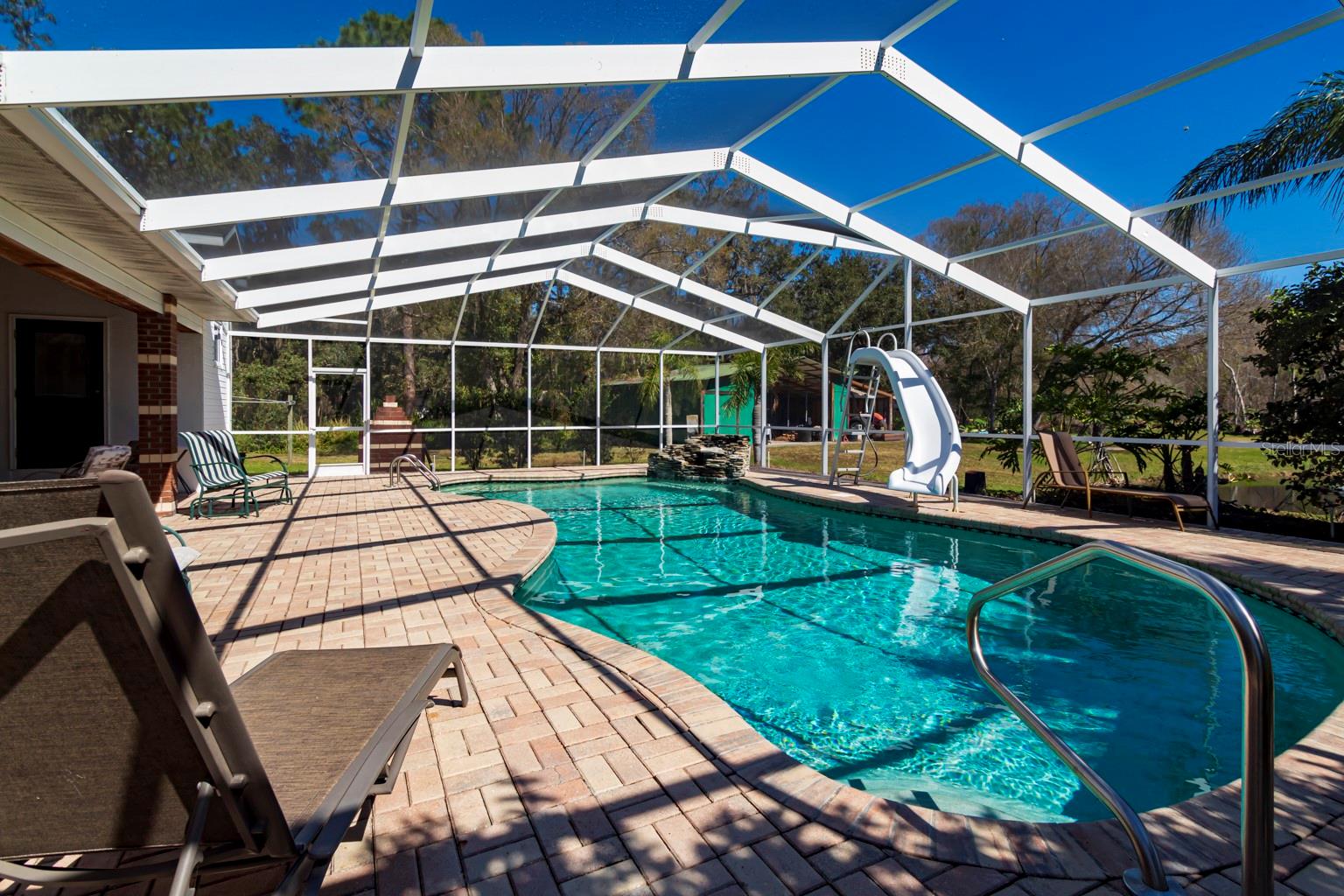 Image 4 of 72 For 9215 Ridge Road