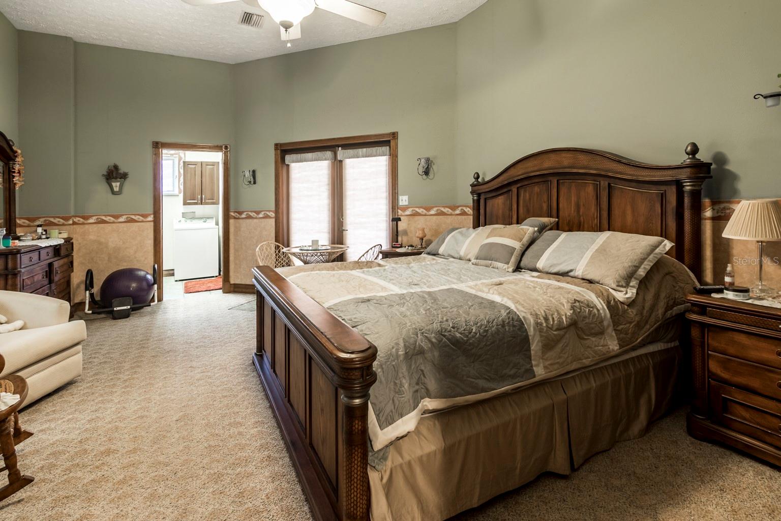 Image 45 of 72 For 9215 Ridge Road