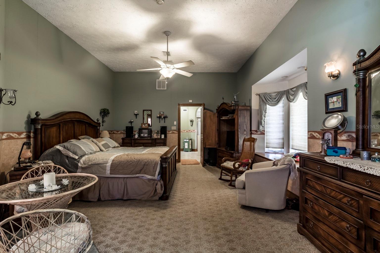 Image 47 of 72 For 9215 Ridge Road