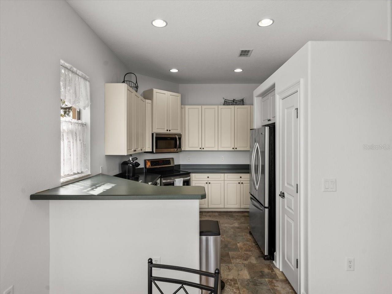 Image 18 of 62 For 9226 Penelope Drive