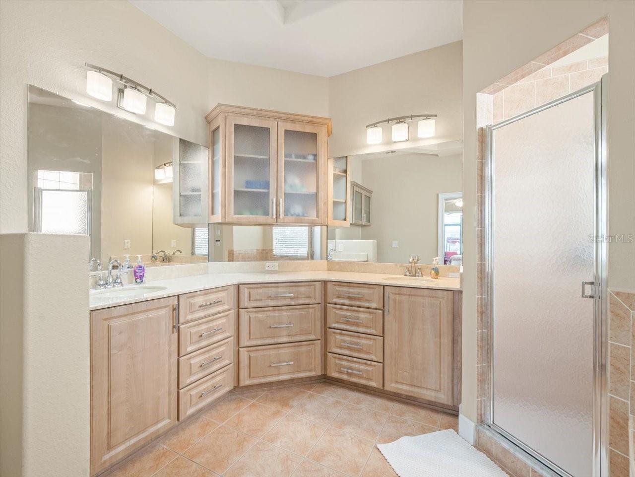 Image 31 of 62 For 9226 Penelope Drive