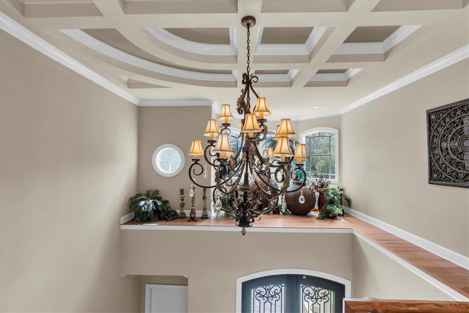 Listing photo id 38 for 2861 Roehampton Close