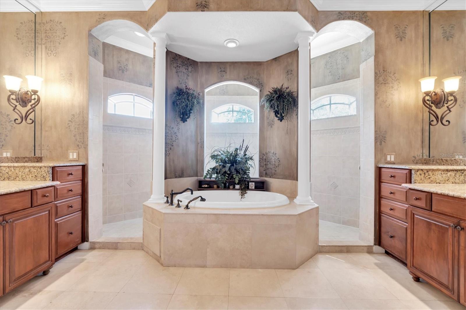Listing photo id 44 for 2861 Roehampton Close
