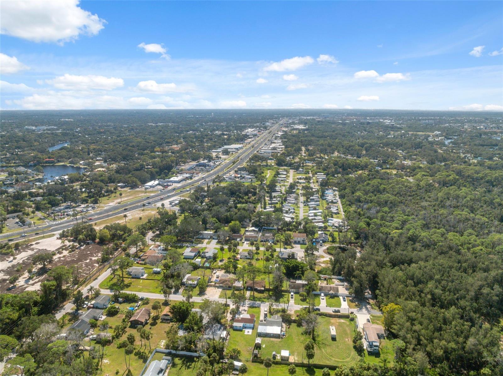 Listing photo id 31 for 5141 Mallett Drive