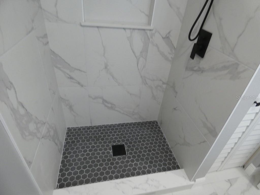 Image 14 of 25 For 2740 Whitebridge Drive A