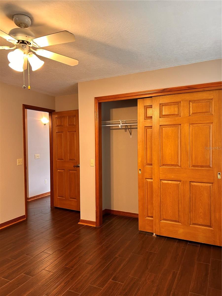 Image 18 of 23 For 2284 Champlain Avenue