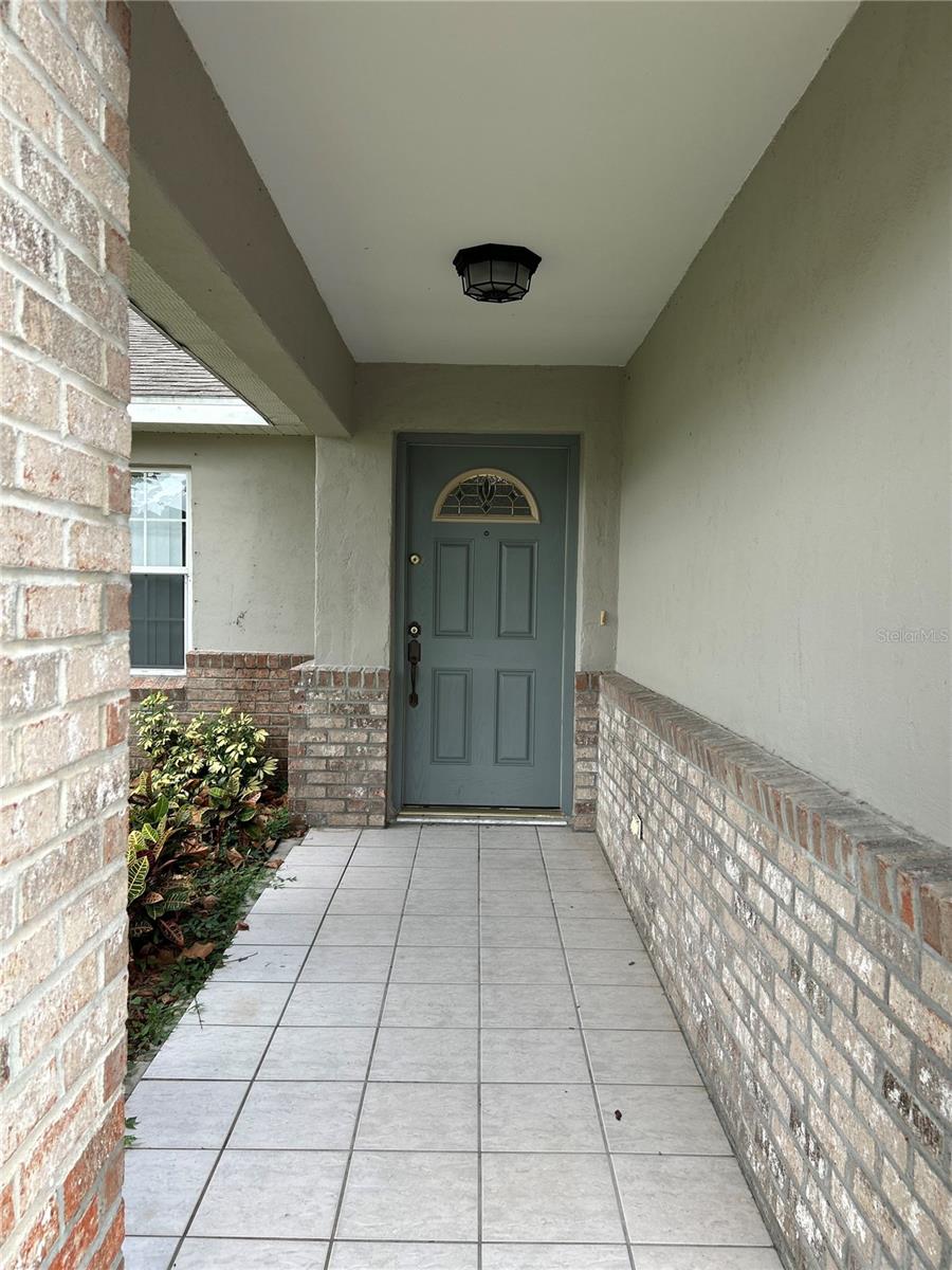 Image 3 of 23 For 2284 Champlain Avenue