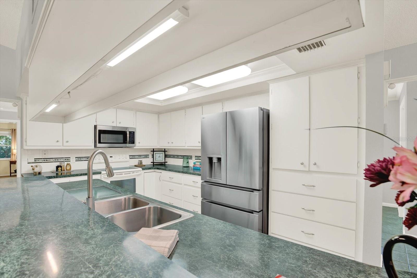 Image 7 of 34 For 5 Balsam Court S