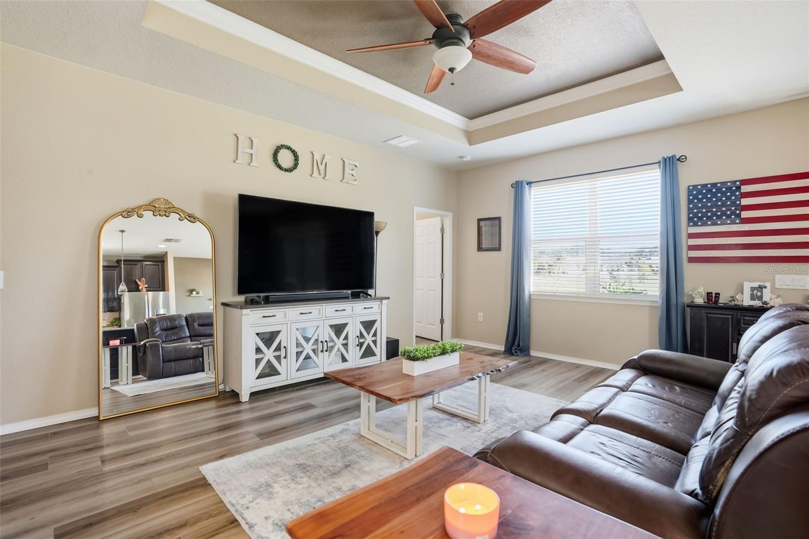 Image 10 of 54 For 988 Scarlet Plume Lane