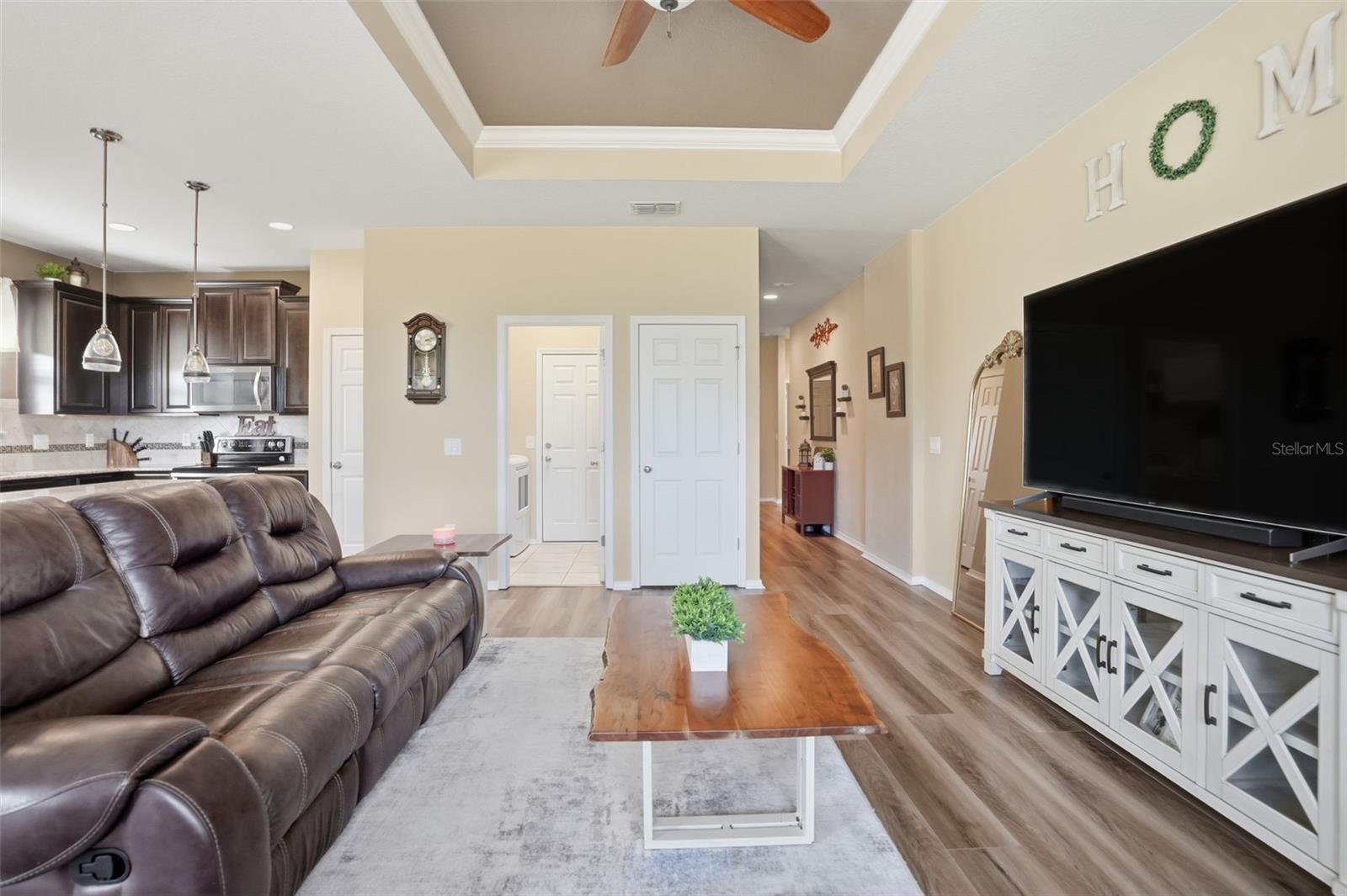 Image 12 of 54 For 988 Scarlet Plume Lane