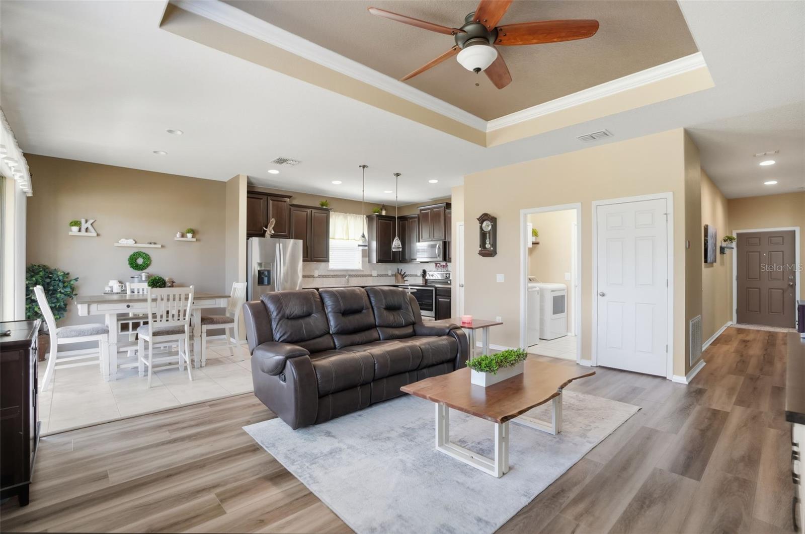 Image 13 of 54 For 988 Scarlet Plume Lane