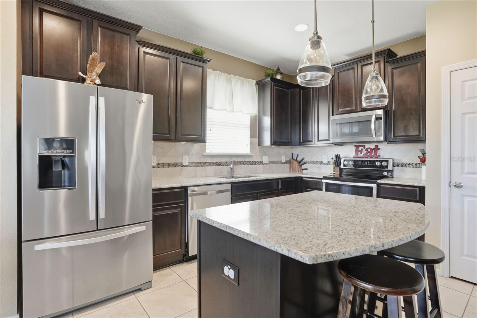 Image 14 of 54 For 988 Scarlet Plume Lane