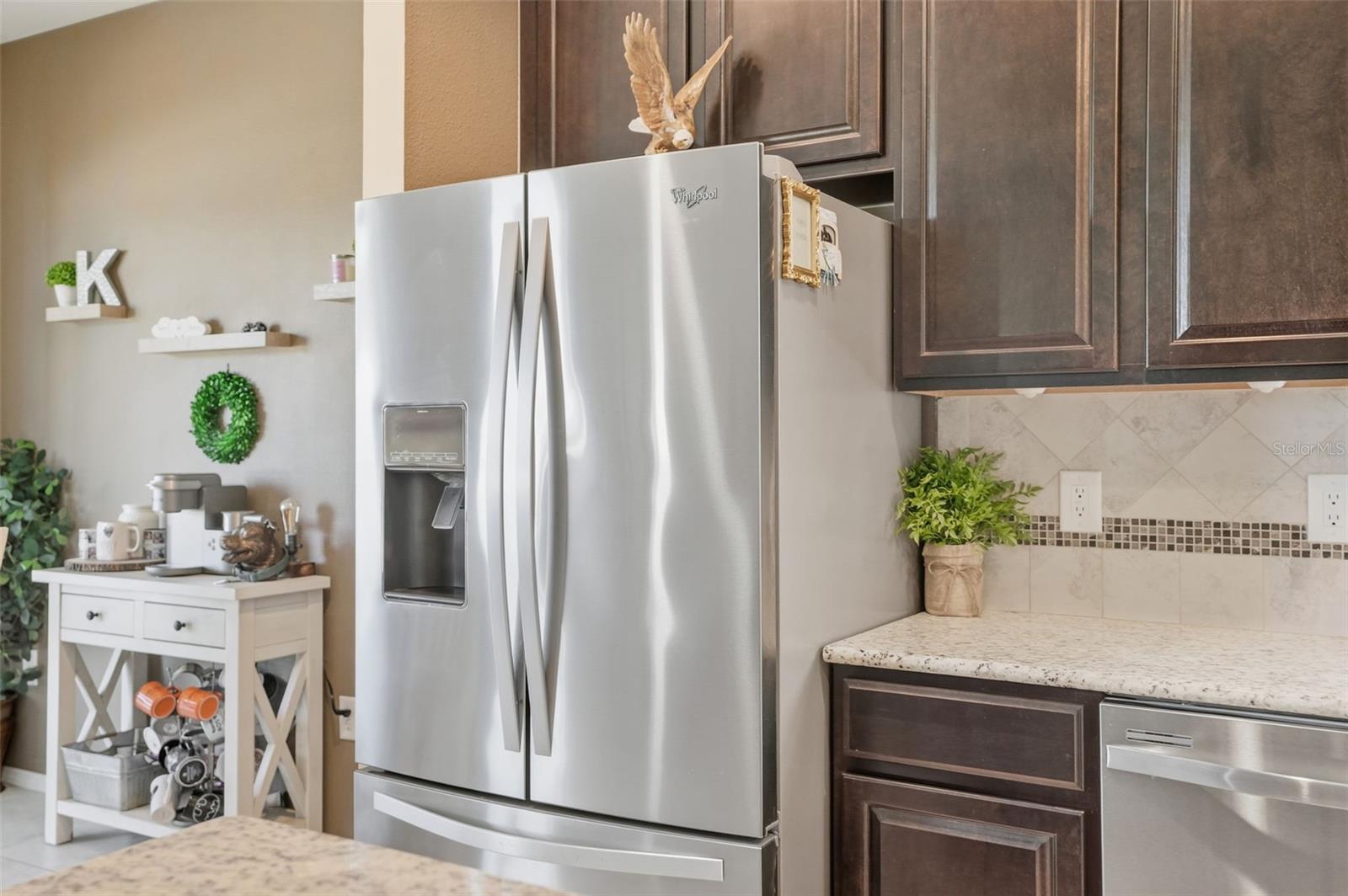 Image 16 of 54 For 988 Scarlet Plume Lane