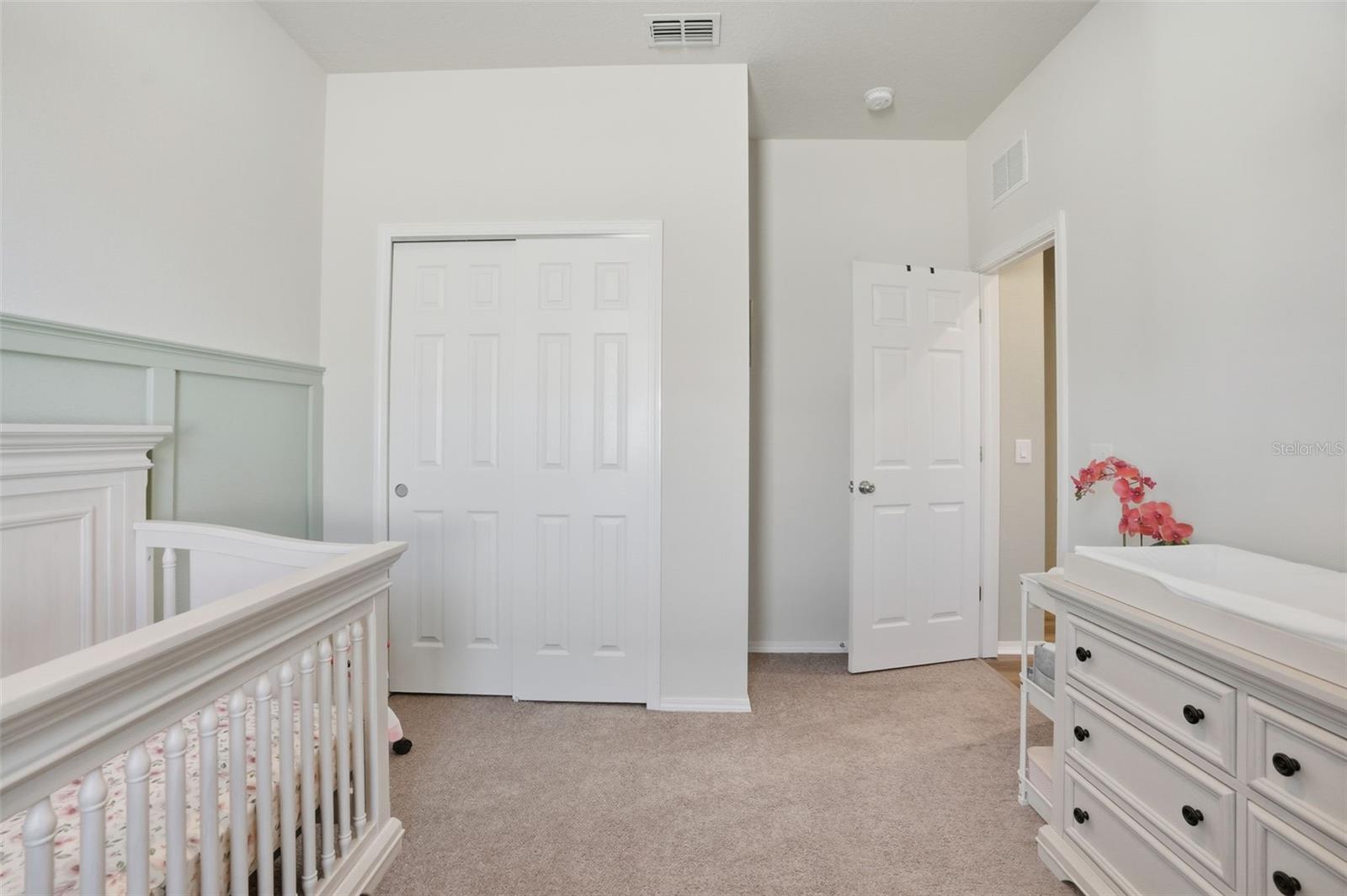 Image 33 of 54 For 988 Scarlet Plume Lane