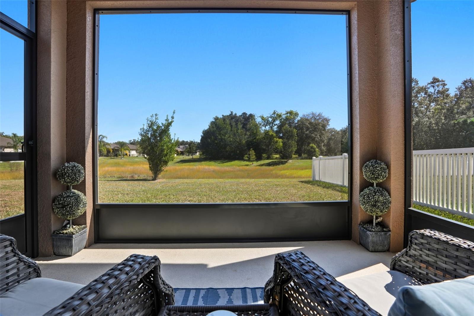 Image 35 of 54 For 988 Scarlet Plume Lane