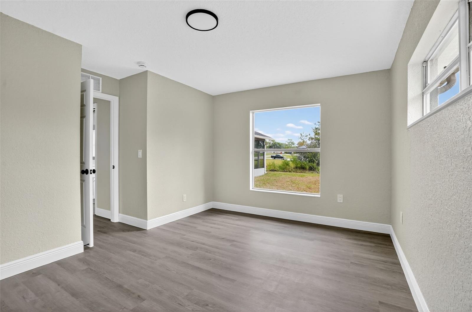 Image 29 of 36 For 10294 Desert Sparrow Avenue