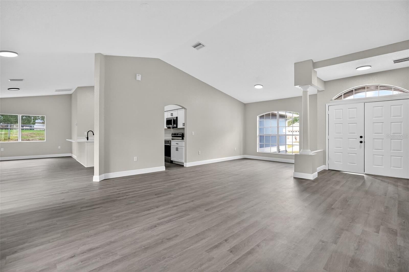 Image 5 of 36 For 10294 Desert Sparrow Avenue