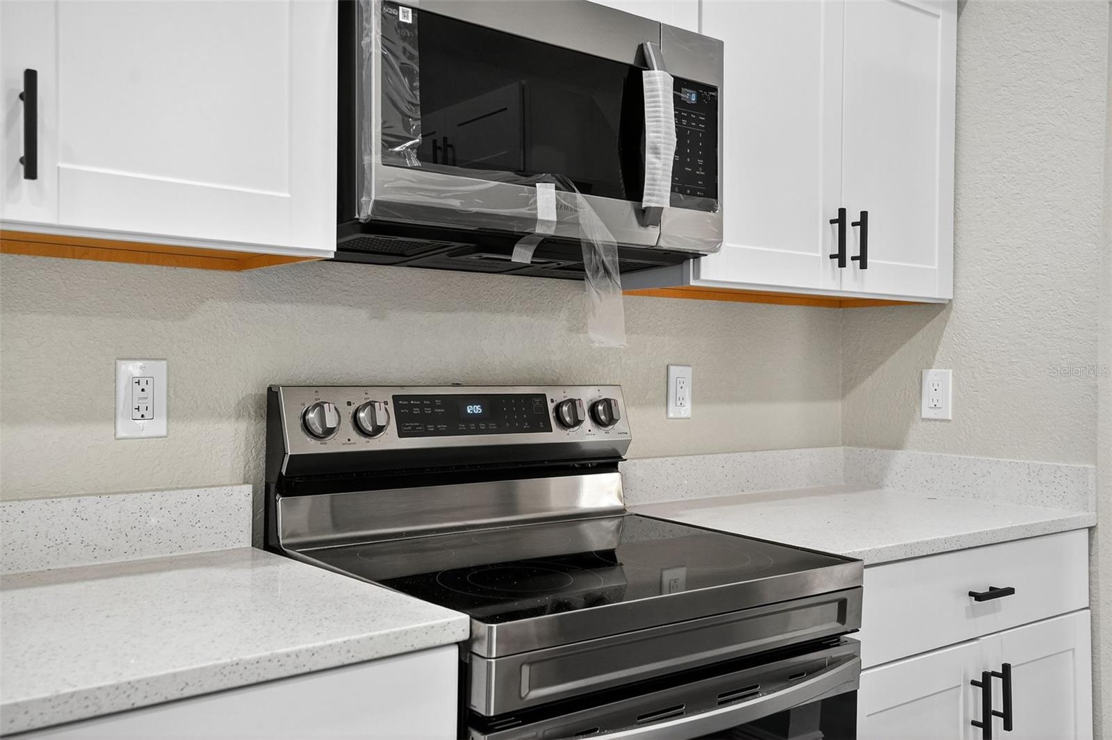 Image 9 of 36 For 10294 Desert Sparrow Avenue